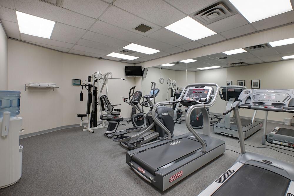 Ramada By Wyndham Edmonton Airport