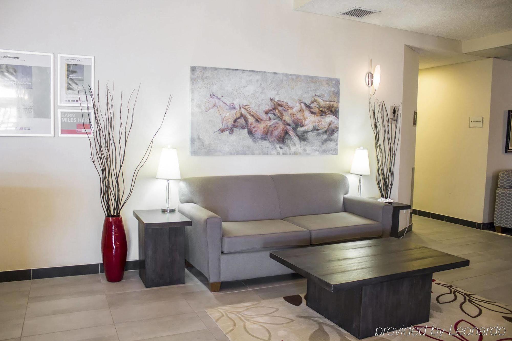 Ramada By Wyndham Edmonton Airport 3*