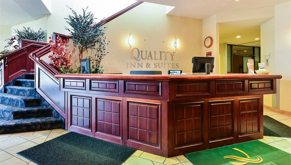 Ramada By Wyndham Edmonton Airport 3*